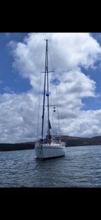Dorgh Dee at anchor forward aspect.jpg