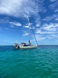 DA at anchor in San Blas.jpg